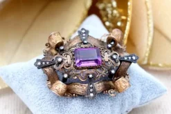 Pamono Gold Brooch with Diamond Reliefs and Chips