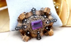 Pamono Gold Brooch with Diamond Reliefs and Chips