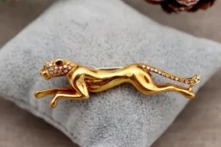 Hot Pamono Gold Brooch with Diamonds