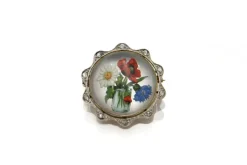 Hot Pamono Gold Brooch with Quartz and Wildflower Motif, Austria-Hungary, 1922