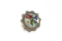 Hot Pamono Gold Brooch with Quartz and Wildflower Motif, Austria-Hungary, 1922