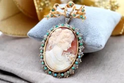 Pamono Gold Brooch with Tilting Cameo> Brooches