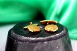 Pamono Gold Cufflinks in Button Shape with Strips, Set of 2