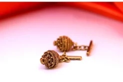 Pamono Gold Cufflinks in Filigree Pine Cone Shape and Plaited Crossbars, Set of 2><noscript><img width=