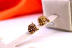 Pamono Gold Cufflinks in Filigree Pine Cone Shape and Plaited Crossbars, Set of 2><noscript><img width=