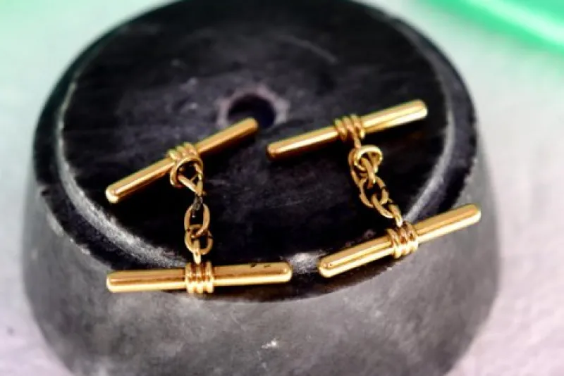 Pamono Gold Cufflinks in the Shape of Crossbars and Curls in the Center, Set of 2> Cufflinks