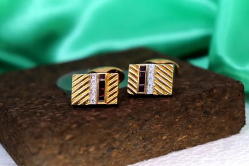 Pamono Gold Cufflinks with Brilliant-Cut Diamonds and Calibrated Rubies, Set of 2> Cufflinks