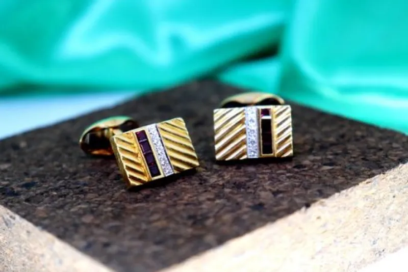 Pamono Gold Cufflinks with Brilliant-Cut Diamonds and Calibrated Rubies, Set of 2> Cufflinks