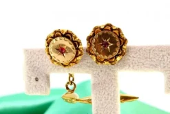 Sale Pamono Gold Cufflinks with Reliefs and Red Stone, Set of 2