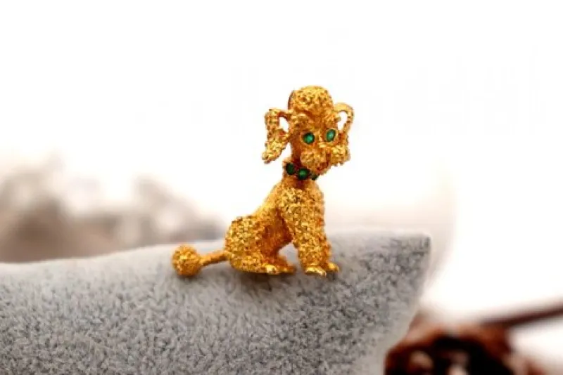Clearance Pamono Gold Dog-Shaped Brooch