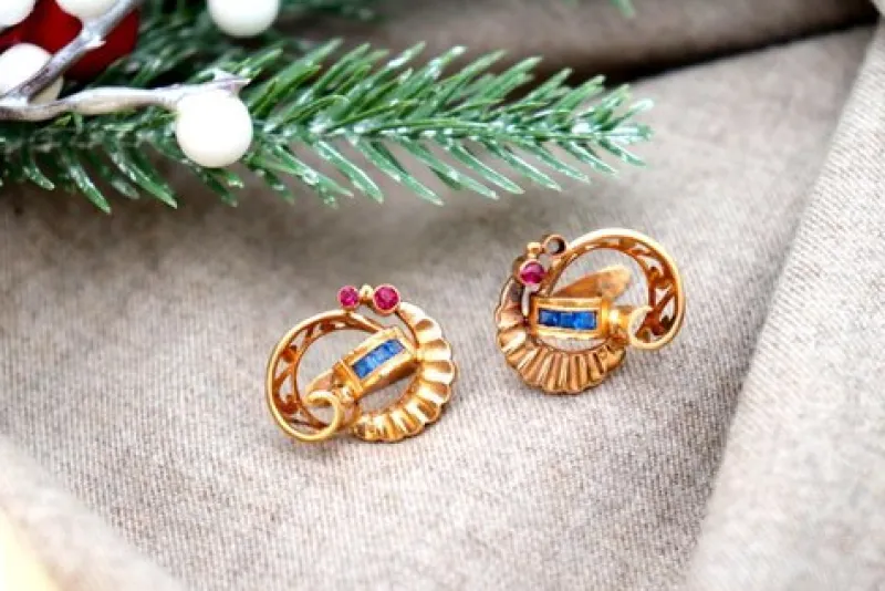 Discount Pamono Gold Earrings with Art Deco Style Windings and Synthetic Stones, Set of 2