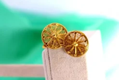 Pamono Gold Filigree Cufflinks with Reliefs and Circular Shape, Set of 2><noscript><img width=