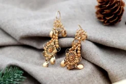 Pamono Gold Filigree Earrings with Cutouts and Hinged Pendants, Set of 2><noscript><img width=