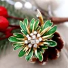 Sale Pamono Gold Flower Shaped Brooch