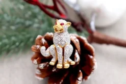 Pamono Gold Leopard-Shaped Brooch with Diamonds