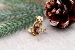 Pamono Gold Leopard-Shaped Brooch with Diamonds