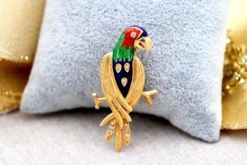 Pamono Gold Parrot-Shaped Brooch with Diamonds