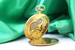 Best Pamono Gold Pocket Watch from Omega