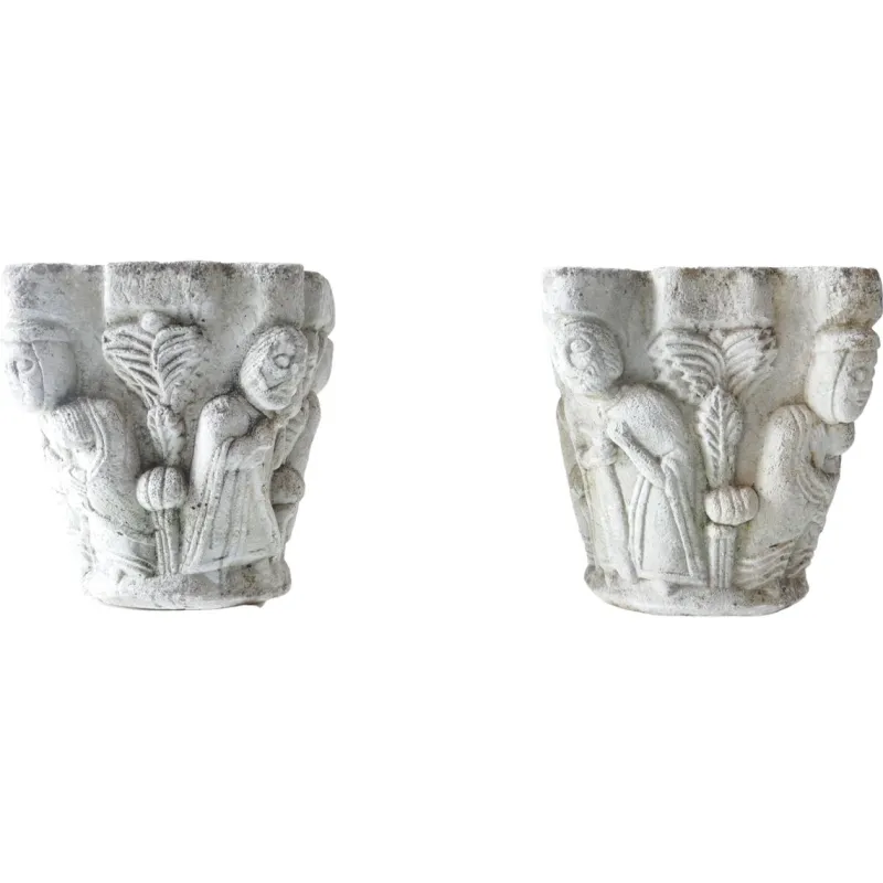 Pamono Gothic Revival Stone Planters, UK, 1940s, Set of 2> Planters And Jardiniere