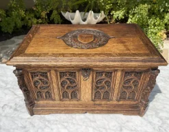 Pamono Gothic Style Box in Oak><noscript><img width=