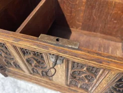 Pamono Gothic Style Box in Oak><noscript><img width=
