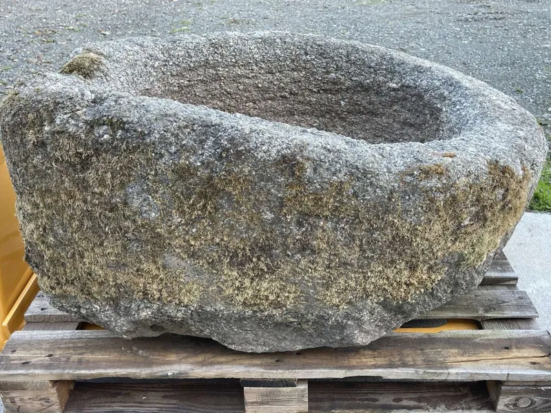 Pamono Granite Trough, 19th Century> Garden Accessories