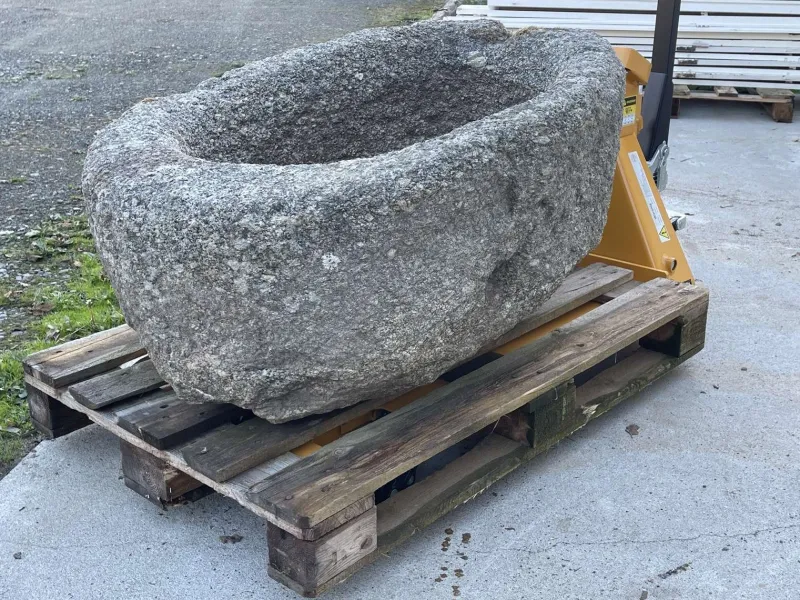 Pamono Granite Trough, 19th Century> Garden Accessories