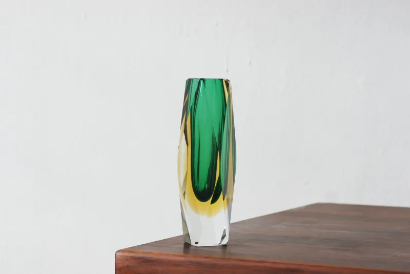 Pamono Green and Amber Sommerso Glass Faceted Vase> Vases