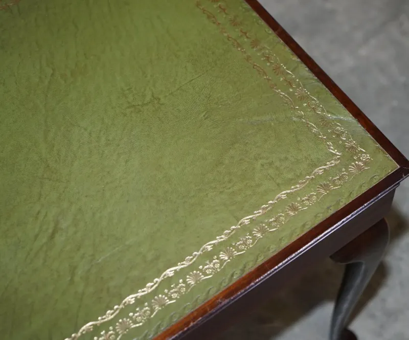 Pamono Green Leather Cutlery Table with Silver Plated Cutlery> Cutlery & Serving Utensils