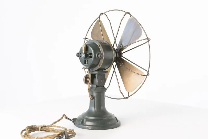 Pamono GU 11 Fork Fan by Prof. Peter Behrens for AEG Berlin, 1909, Germany