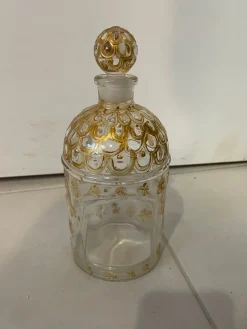 Pamono Guerlain Bottle with Golden Bees> Bottles, Carafes & Jugs
