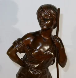 Discount Pamono H. Moreau, Jeune Paysanne, Late 1800s, Bronze