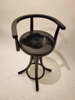 Sale Pamono Hairdressing Chair for Children from Thonet, 1890s