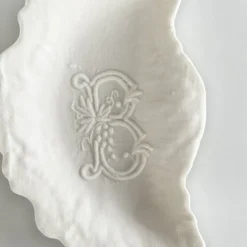 Outlet Pamono Hand Made White Porcelain Half Moon Plate by Studio Desimonewayland