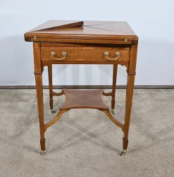 Pamono Handkerchief Games Table in Blond Mahogany, 1930><noscript><img width=