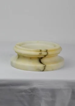 Pamono Handmade Column Vase in Satin Green Guatemala Marble by Fiammetta V.><noscript><img width=