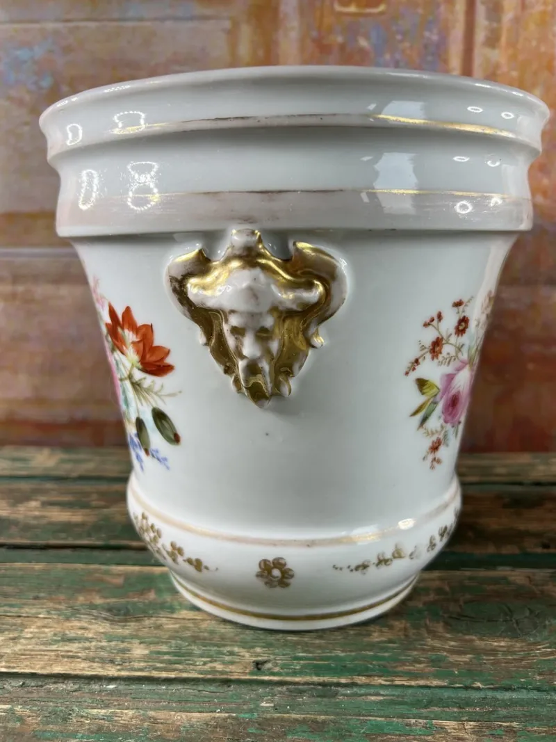 Pamono Hand-Painted Porcelain Jardinieres, Early 1900s, Set of 2> Planters And Jardiniere
