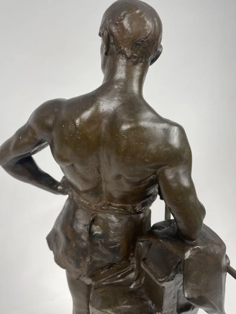 Hot Pamono Hans Muller, Labor Omnia Vincit, 1920s, Bronze & Marble