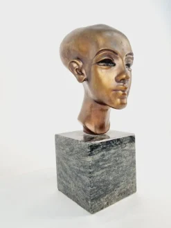 Pamono Head of Nefertiti, 1920s-1940s, Bronze><noscript><img width=