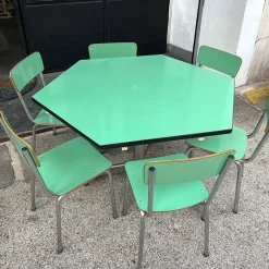 Pamono Hexagonal Nursery Table with Formica Chairs, Italy, 1960s, Set of 7> Children's Tables