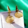 Sale Pamono Hexagon-Shaped Guilloche Gold Cufflinks, Set of 2