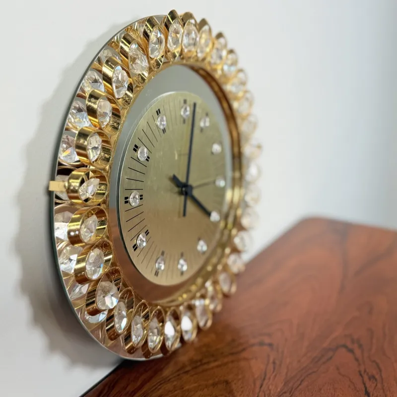 Online Pamono Hollywood Regency Gold and Crystal Clock from Junghans, 1970s