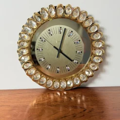 Online Pamono Hollywood Regency Gold and Crystal Clock from Junghans, 1970s
