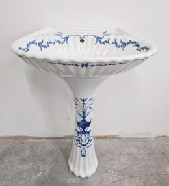 New Pamono Hollywood Regency Porcelain Bathroom from Porcelain De Paris, 1970s, Set of 13