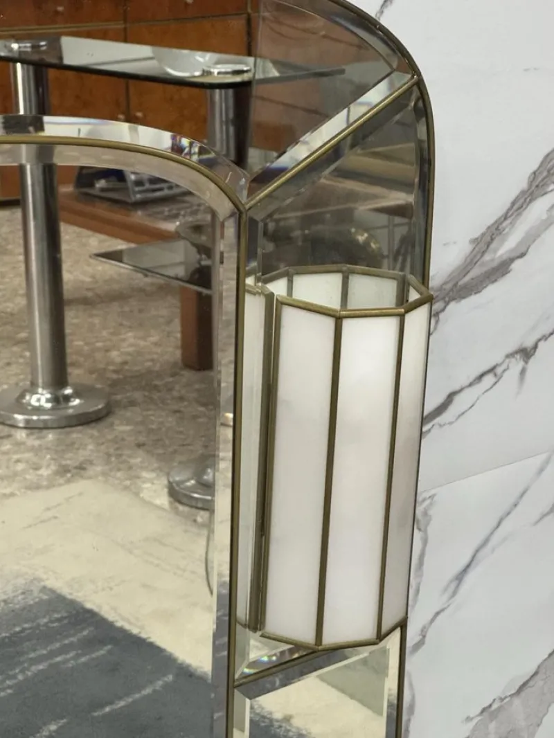 Pamono Hollywood Regency Wall Mirror with Wall Lights, 1970s> Mirrors