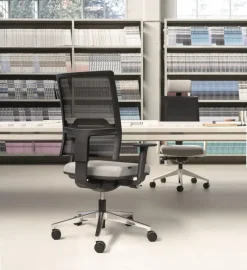 Pamono Honey Up High Backrest Managerial Armchair by Quinti Sedute> Seating