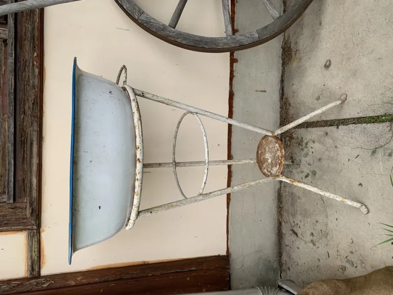 Pamono Hungarian Iron Wash Stand or Garden Planter, 1940s, Set of 2> Planters And Jardiniere