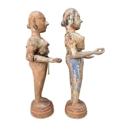 Discount Pamono Indonesian Artist, Female Sculptures, Late 18th Century, Carved and Lacquered Wood, Set of 2