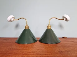 Pamono Industrial Wall Lights in Brass and Green Enamelled Sheet Metal, 1950s, Set of 2