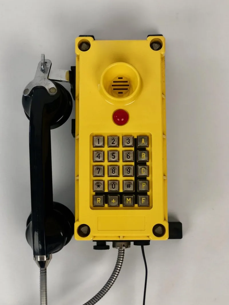 Pamono Industry Wall Mount Telephones in Bright Yellow from Tesla, 2004, Set of 2> Electronics